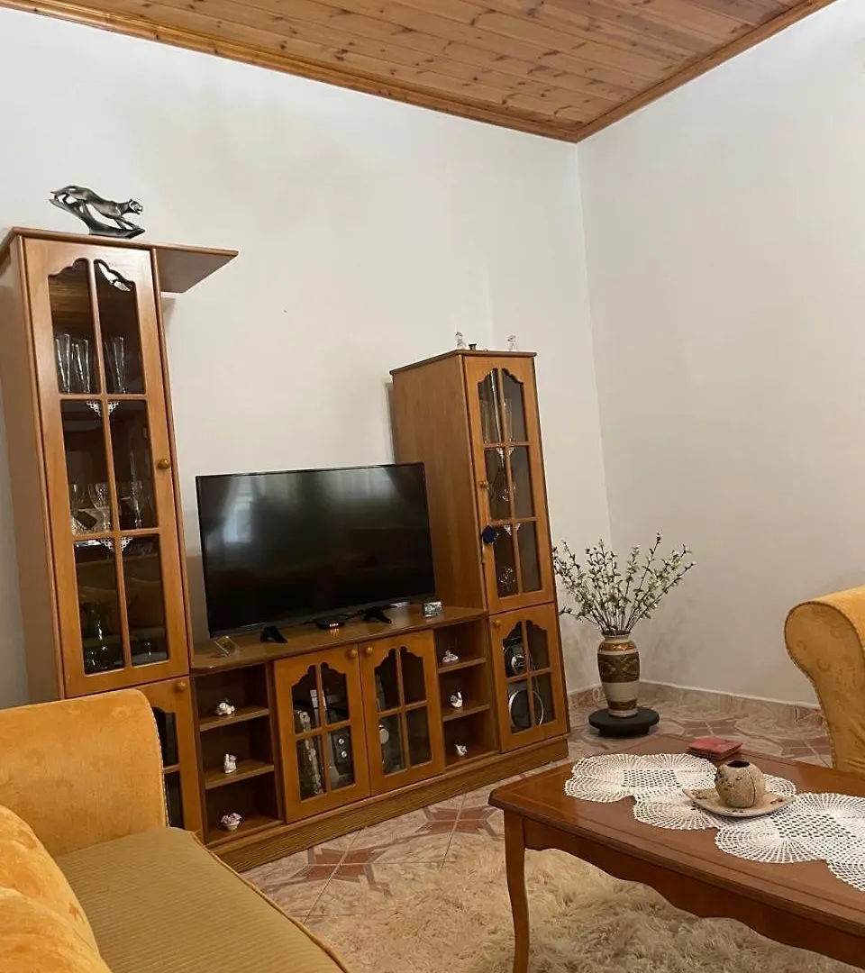 Elion Apartment Gjirokaster 0*,  Albania
